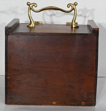 Small coal reserve in solid oak, England - 1900