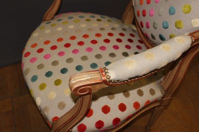 Paire de Fauteuils de Style Louis XVI Médaillon  