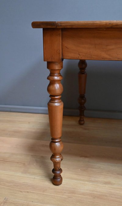 Tavolo rustico in legno di ciliegio, stile Luigi Filippo - Metà del XIX secolo