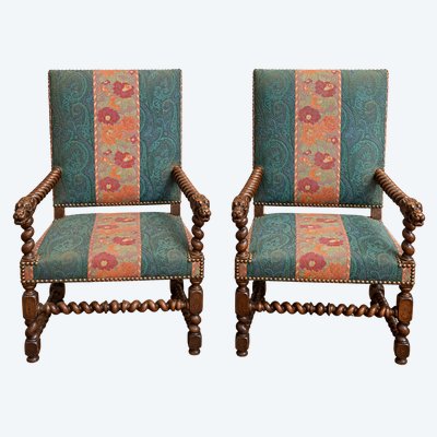 Pair of high-backed armchairs in turned wood – Armrests carved with animal heads