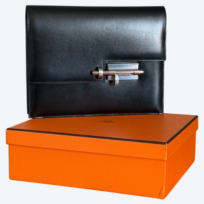 HERMÈS, Paris, Made in France, pochette VERROU en veau box noir 