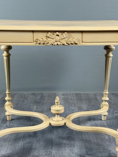Table console de style Louis XVI, XIXe siècle