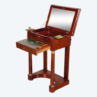 Table écritoire Empire en placage de ronce d'acajou, vers 1810