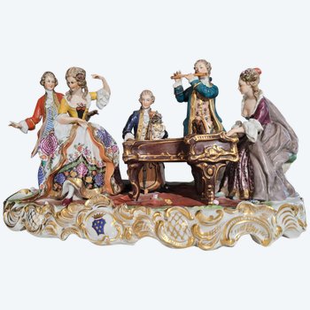 Gigantic CAPODIMONTE Galant scene Very large porcelain height 25.5 cm width 48 cm Depth 28 cm Napoleon III Victorian