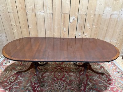 Grande Table Anglaise Extensible Acajou Style Régence Pieds Griffes Laiton