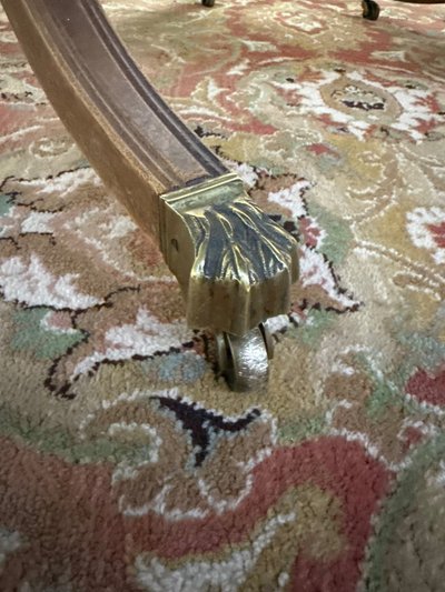 Grande Table Anglaise Extensible Acajou Style Régence Pieds Griffes Laiton