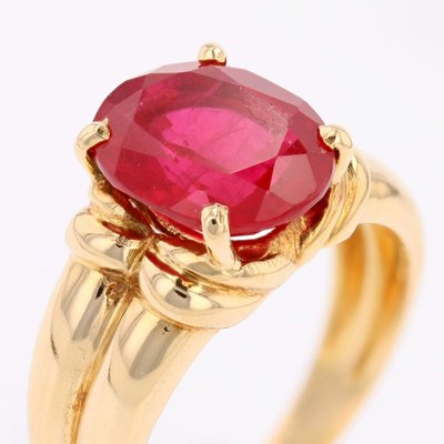 Vintage Ruby Ring In Yellow Gold