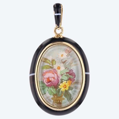 Ribbon Agate Medallion Pendant With Floral Miniature