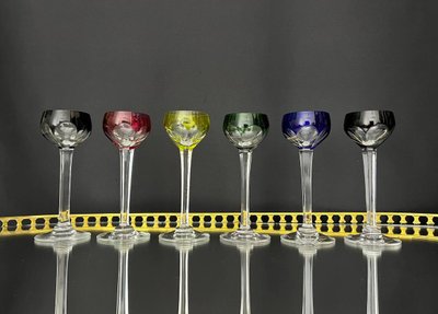 Service à liqueur en cristal taillé et doublé 