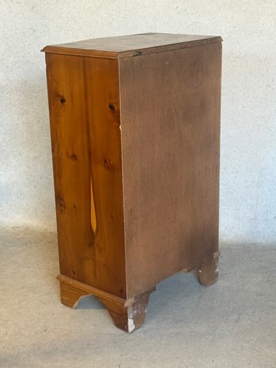 Commode anglaise