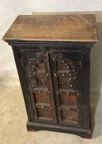 2-türiges Sideboard