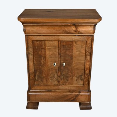 Kleines niedriges Buffet aus Nussbaumholz, Louis-Philippe-Stil – 19. Jahrhundert