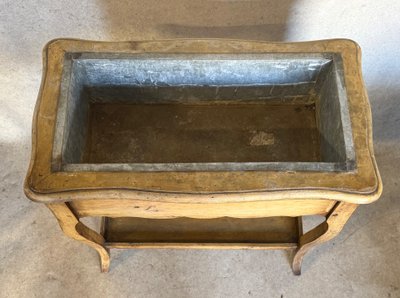 Pflanzgefäß mit Metallbehälter