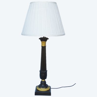 Lampe en bronze, début XIXe siècle. 