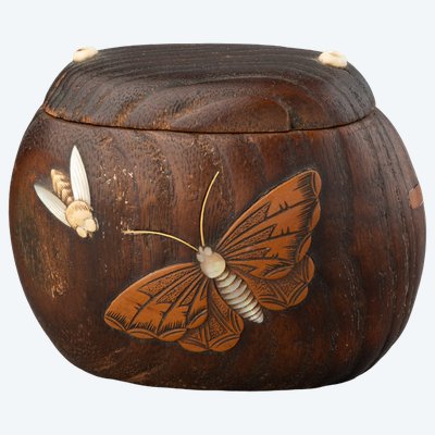 Tonkotsu. Carved Wooden Tobacco Box. Edo Period, Japan; Sagemono; Japanese Art