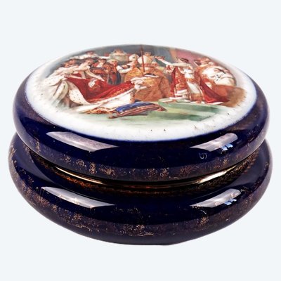 Bonbonnière Capodimonte en porcelaine bleu du sacre de Napoléon Bonaparte Ier