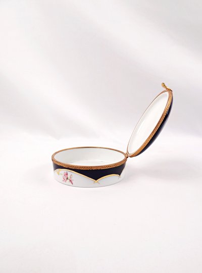 Bonbonnière Bleu de four Artoria Limoges France monture en bronze doré années 1980