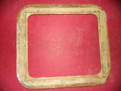 Cornice del XIX secolo in legno dorato.