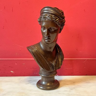Diana la cacciatrice, Barbedienne in ghisa, XIX secolo