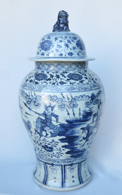 Potiche en porcelaine de chine, XIXe siècle.