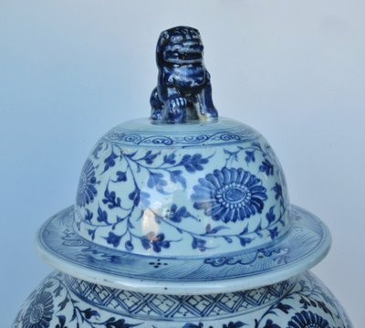 Potiche en porcelaine de chine, XIXe siècle.