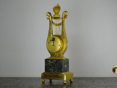 RABIAT FRÈRES - Empire Period Lyre Clock in Gilt Bronze and Sea Green Marble, circa 1816