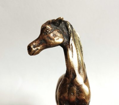 Statuetta in bronzo di cavallo arabo, scultura del XX secolo