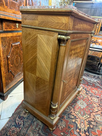 MARQUETTE-SEITENSCHRANK IM STIL LOUIS XVI - NAPOLEON III