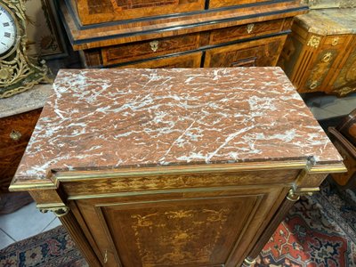 MARQUETTE-SEITENSCHRANK IM STIL LOUIS XVI - NAPOLEON III