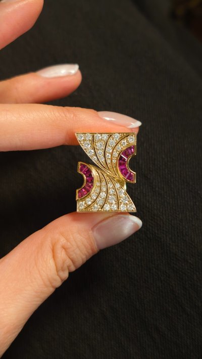 18k Yellow Gold, Diamond, and Ruby Tank Ring, 1980s–1990s