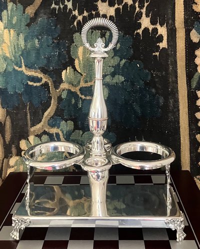 Very beautiful silver-plated metal oil and vinegar set from the Empire-Restoration period