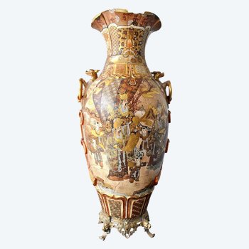 Large Japanese Vase In Satsuma Nineteenth Time