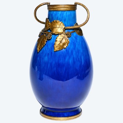 Vaso in porcellana blu con montatura in bronzo dorato e pareti - Paul Milet a Sèvres
