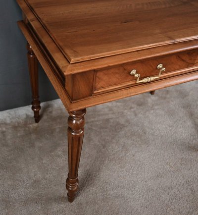 Solid walnut desk, Louis XVI style – 1920
