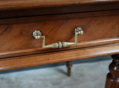 Solid walnut desk, Louis XVI style – 1920