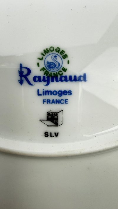 Raynaud Limoges "Pégase" Dinner Set for 6