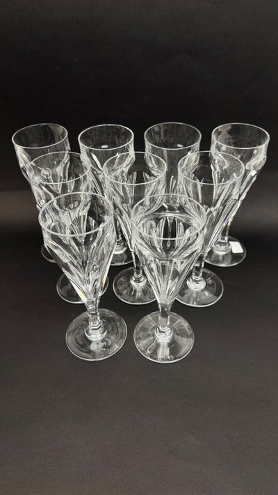 Baccarat, set di 9 flûte da champagne modello Duchesse De Dino