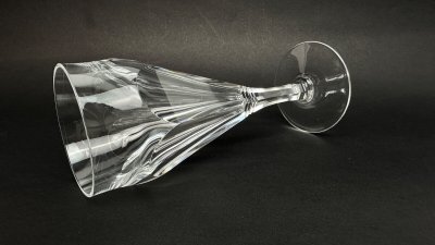 Baccarat, set di 9 flûte da champagne modello Duchesse De Dino