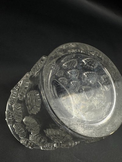 Vase René Lalique modèle "Malaga", verre moulé pressé, vers 1937