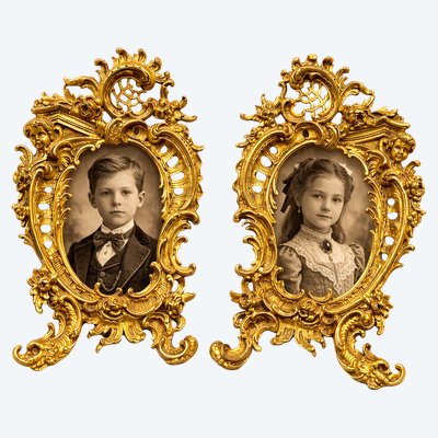 Pair of gilded bronze frames in the Louis XV style, late 19th century