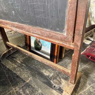 Ancien tableau noir d'école rare, datant de 1920. Dimensions : H 175 cm, L 144 