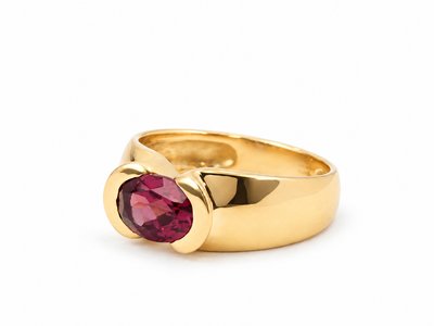 Vintage 18K Gold Rhodolite Garnet Bangle Ring
