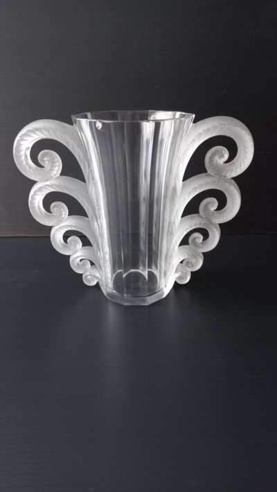 Lalique-Vase, Frankreich, Beauvais, 1 Sprung 