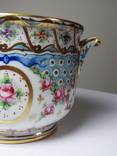 Vaso da fiori d'epoca in porcellana di Limoges dipinto a mano, M. Carpezat, 1900-1930