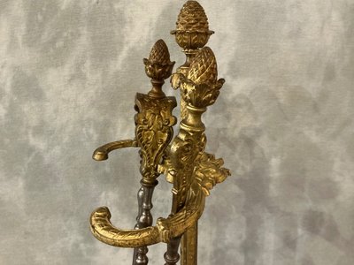19th-century bronze fireplace set in the Louis XVI style 
