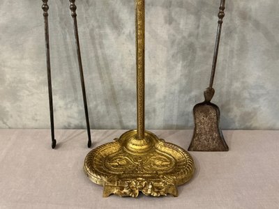 19th-century bronze fireplace set in the Louis XVI style 
