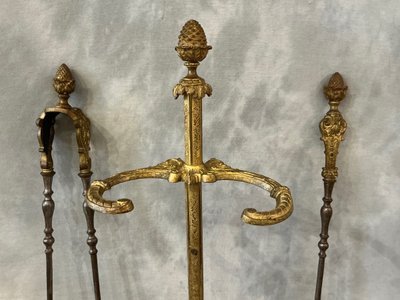 19th-century bronze fireplace set in the Louis XVI style 