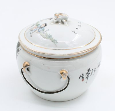 VASO CON COPERCHIO KAMCHENG in porcellana CINESE del XIX secolo