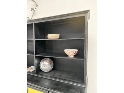 Grande credenza a due corpi, vecchio mobile scolastico, anni '50