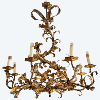 LAMPADARIO ITALIANO IN STILE ROCAILLE, INTORNO AL 1950.